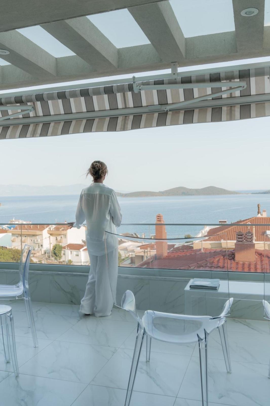 Dk Luxury Suite Néa Péramos Eksteriør billede