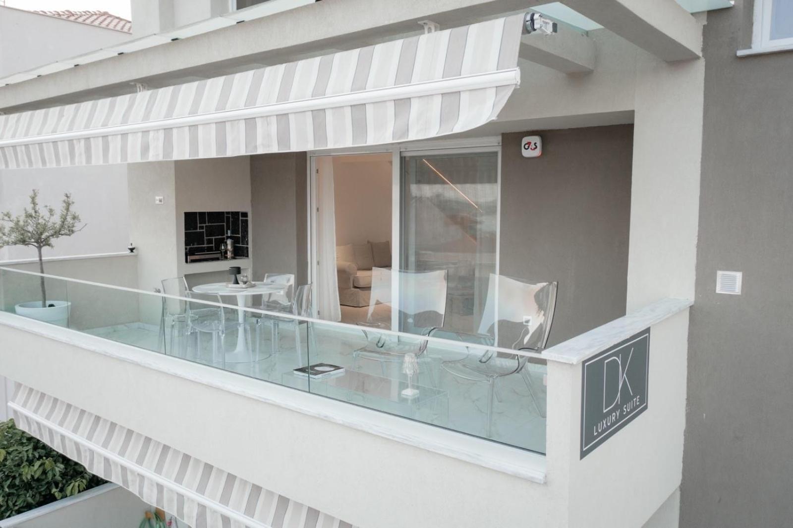 Dk Luxury Suite Néa Péramos Eksteriør billede